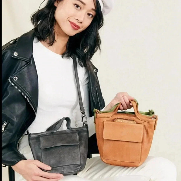 NWOT Latico Handcrafted Full Grain Leather Mick Crossbody - Charcoal - Picture 2 of 15